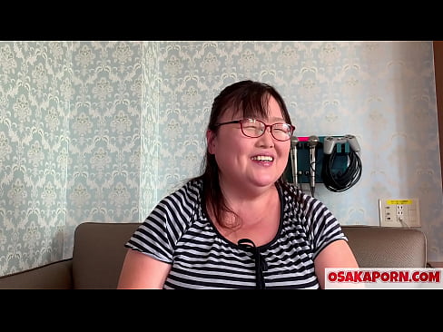 ❤️ Feit japönsk mamma sýnir risastóra brjósta sína og hefur gaman af kynlífsleikfangi. 51 árs gömul asísk móðir talar um kynlífsreynslu sína. Yukiko 1 OSAKAPORN feitur milf ️❌ Harð klám hjá okkur ️❤
